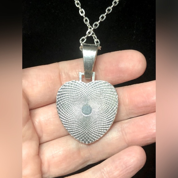 Silver Sparkling Colorful Swirl Heart Pendant Rhinestone Necklace - Picture 6 of 7